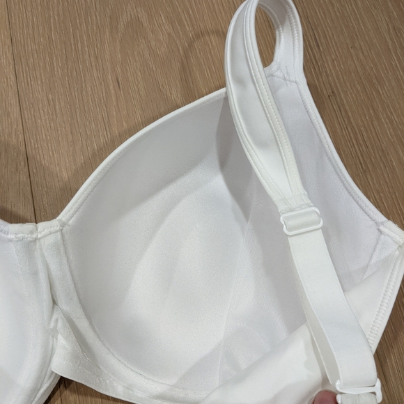 Bali white bra - Picture 2 of 8